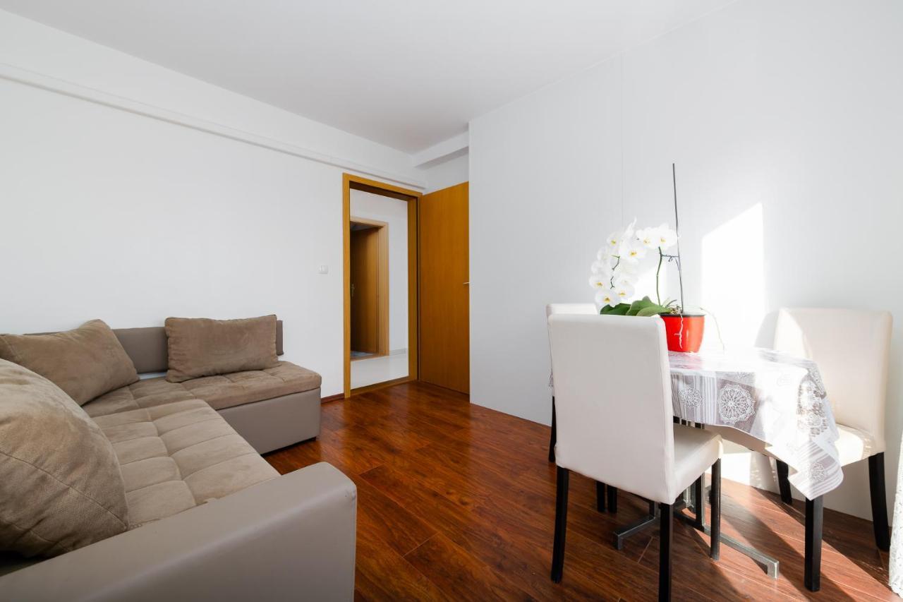 Apartments Melita Crikvenica Esterno foto